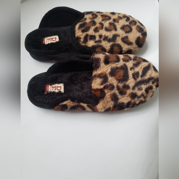 Dear Foam Women's Leppard Memory foam Slipper Size 9-10 - Picture 4 of 6